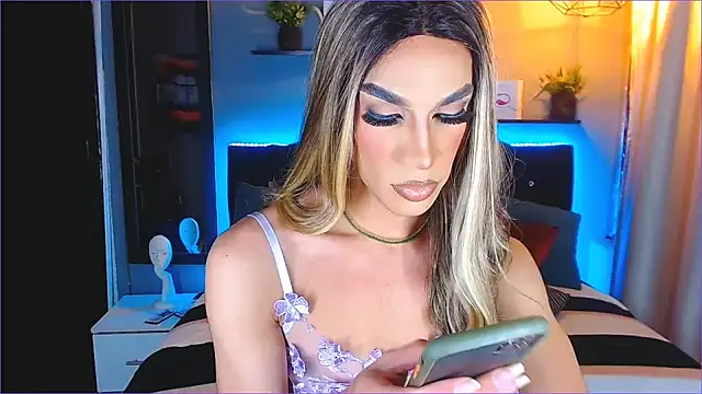 camila hootie online show from 24, 1, 2025