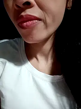 Snapshot of Hana_love20 chatting on 10, 9, 2025 Hana love20 online show from 10, 9, 2025