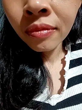 Snapshot of Hana_love20 chatting on 19, 10, 2025 Hana love20 online show from 19, 10, 2025