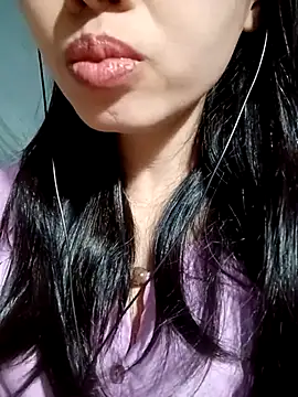 Snapshot of Hana_love20 chatting on 22, 10, 2025 Hana love20 online show from 22, 10, 2025