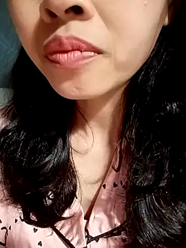 Snapshot of Hana_love20 chatting on 8, 11, 2025 Hana love20 online show from 8, 11, 2025