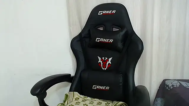 Snapshot of IceBellaCane313 chatting on 19, 9, 2025 IceBellaCane313 online show from 19, 9, 2025