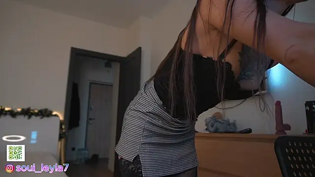 Sola LI online show from 7, 12, 2024