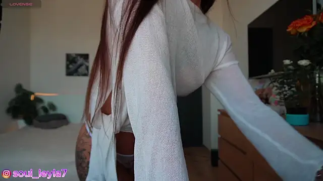 Sola LI online show from 11, 9, 2025