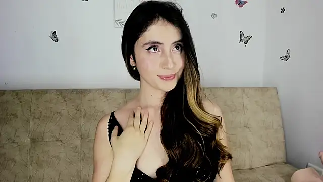 Nicol Swift  online show from 19, 12, 2024