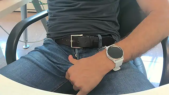 alessandroman2114 online show from 9, 9, 2025