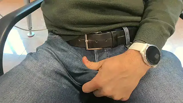 alessandroman2114 online show from 19, 2, 2026