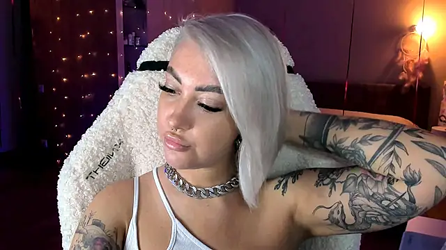 Snapshot of tykioty_Miley chatting on 14, 3, 2025 tykioty Miley online show from 14, 3, 2025