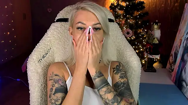 Snapshot of tykioty_Miley chatting on 15, 1, 2026 tykioty Miley online show from 15, 1, 2026