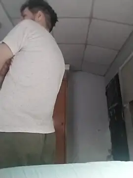 Snapshot of nicedick_bro chatting on 17, 12, 2025 nicedick bro online show from 17, 12, 2025