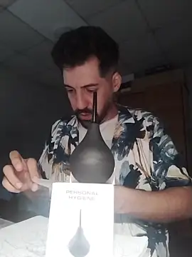 Snapshot of nicedick_bro chatting on 5, 3, 2026 nicedick bro online show from 5, 3, 2026