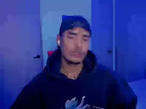 thomas latin boy online show from 14, 9, 2025