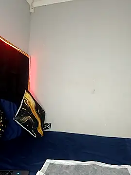 Snapshot of DarkButterfly99 chatting on 11, 9, 2025 DarkButterfly99 online show from 11, 9, 2025