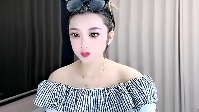 Snapshot of VIWVI chatting on 17, 9, 2025 VIWVI online show from 17, 9, 2025