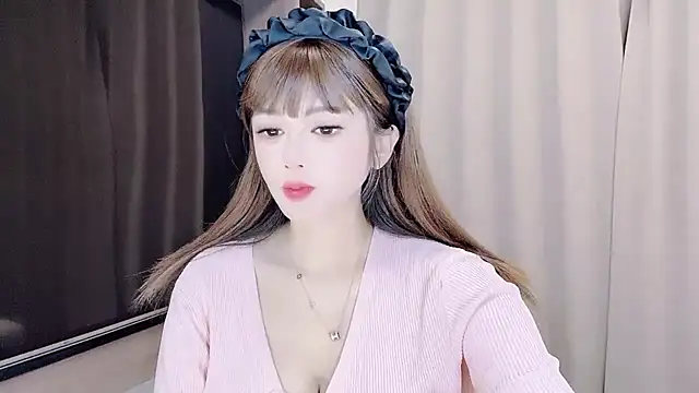 Snapshot of VIWVI chatting on 13, 10, 2025 VIWVI online show from 13, 10, 2025