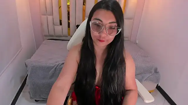 Karla hernandez  online show from 14, 2, 2025