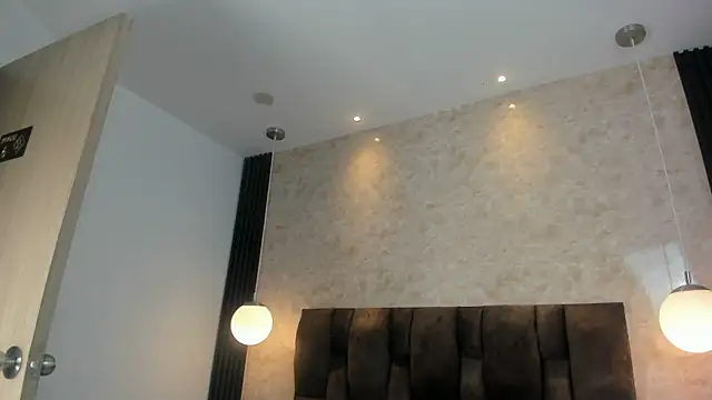 keyla  ross online show from 17, 1, 2025