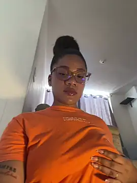 ashley Tompson1 online show from 23, 4, 2026