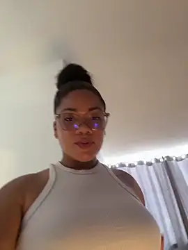 ashley Tompson1 online show from 24, 4, 2026