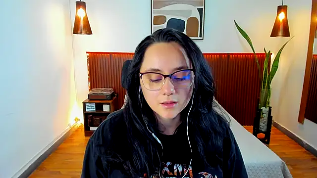 KatherineBond online show from 2, 10, 2025