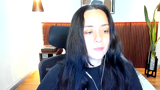 KatherineBond online show from 5, 12, 2025