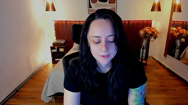 KatherineBond online show from 31, 7, 2026