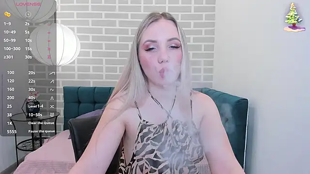 Snapshot of EvaMoran chatting on 4, 6, 2026 EvaMoran online show from 4, 6, 2026