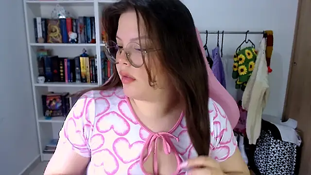 Snapshot of Gabiwaifu chatting on 23, 11, 2025 Gabiwaifu online show from 23, 11, 2025