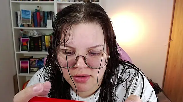 Snapshot of Gabiwaifu chatting on 8, 5, 2026 Gabiwaifu online show from 8, 5, 2026