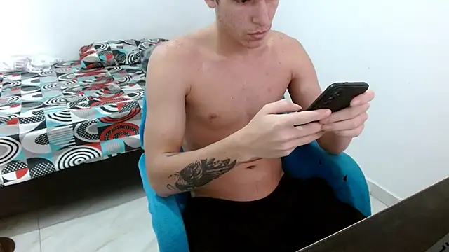 Snapshot of deividcloud36 chatting on 15, 10, 2025 deividcloud36 online show from 15, 10, 2025