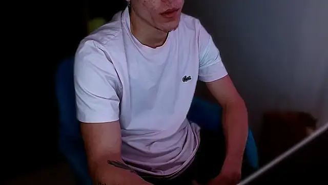 Snapshot of deividcloud36 chatting on 12, 11, 2025 deividcloud36 online show from 12, 11, 2025