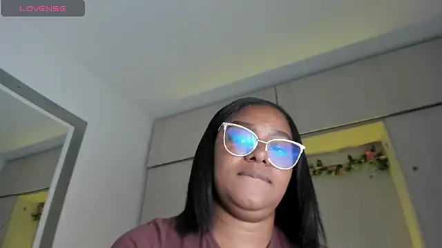 tamaraa smiith online show from 15, 4, 2026