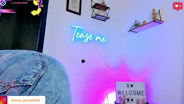 Manuela monroe online show from 12, 9, 2025