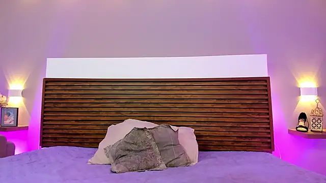 Adelehottman online show from 20, 5, 2026