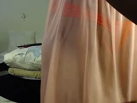 Snapshot of DarkBerry8 chatting on 8, 11, 2025 DarkBerry8 online show from 8, 11, 2025