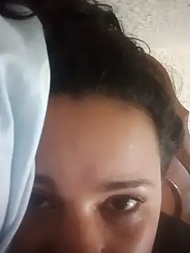  Miaaleon online show from 21, 4, 2026