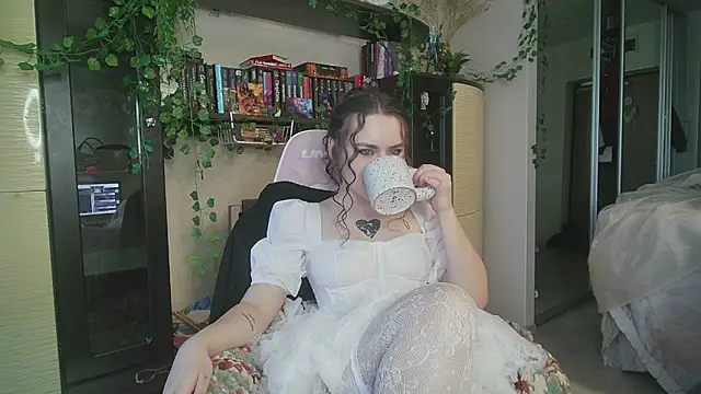 Aurora workerr online show from 30, 5, 2026