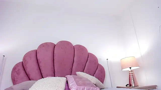 Paytonferrara online show from 18, 2, 2026