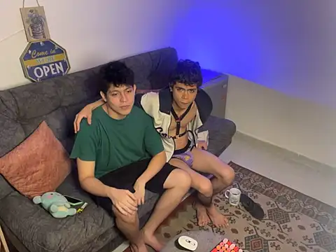 Snapshot of MyLatinHotBoys chatting on 19, 1, 2025 MyLatinHotBoys online show from 19, 1, 2025