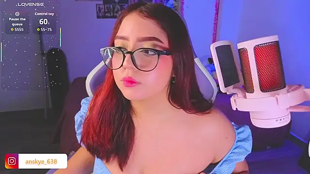 AnngelaSkye online show from 29, 4, 2026