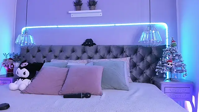 Naomii Soto online show from 30, 12, 2024