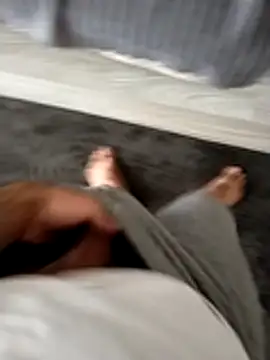 milf hunter 35 online show from 19, 4, 2026