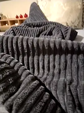 milf hunter 35 online show from 19, 4, 2026