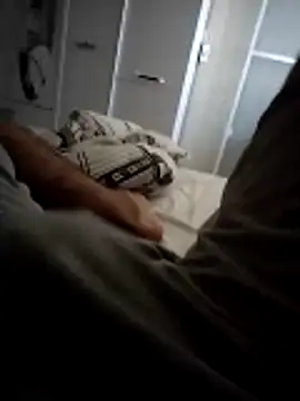 milf hunter 35 online show from 24, 4, 2026