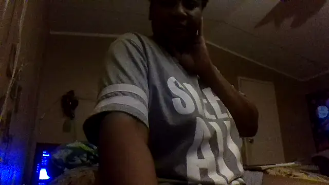 Snapshot of EbonyFetishQueen chatting on 14, 10, 2025 EbonyFetishQueen online show from 14, 10, 2025