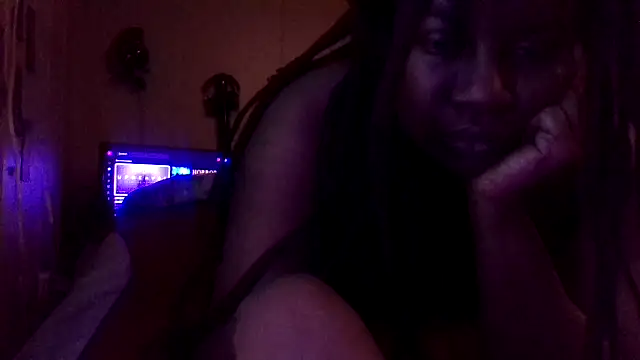 Snapshot of EbonyFetishQueen chatting on 19, 12, 2025 EbonyFetishQueen online show from 19, 12, 2025