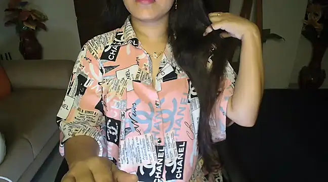 Most-Beautiful-Queen online show from 24, 2, 2025