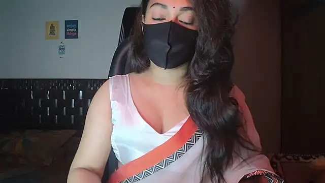 Most-Beautiful-Queen online show from 4, 11, 2025