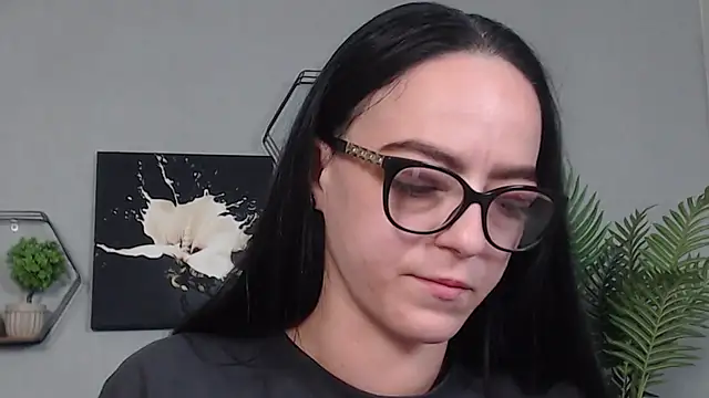 IzabelllNoir online show from 24, 4, 2026