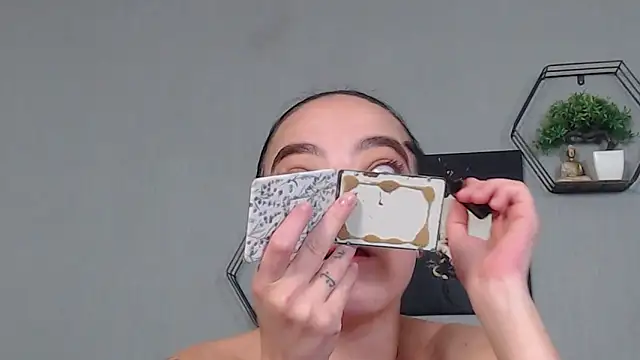 IzabelllNoir online show from 28, 4, 2026